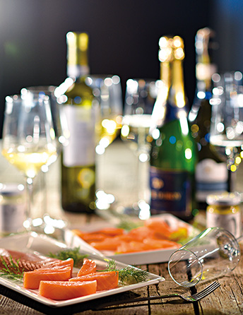 Lachsgeschenke mit Prosecco